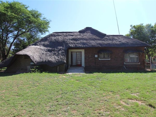 4 Bed House in Vaalwater