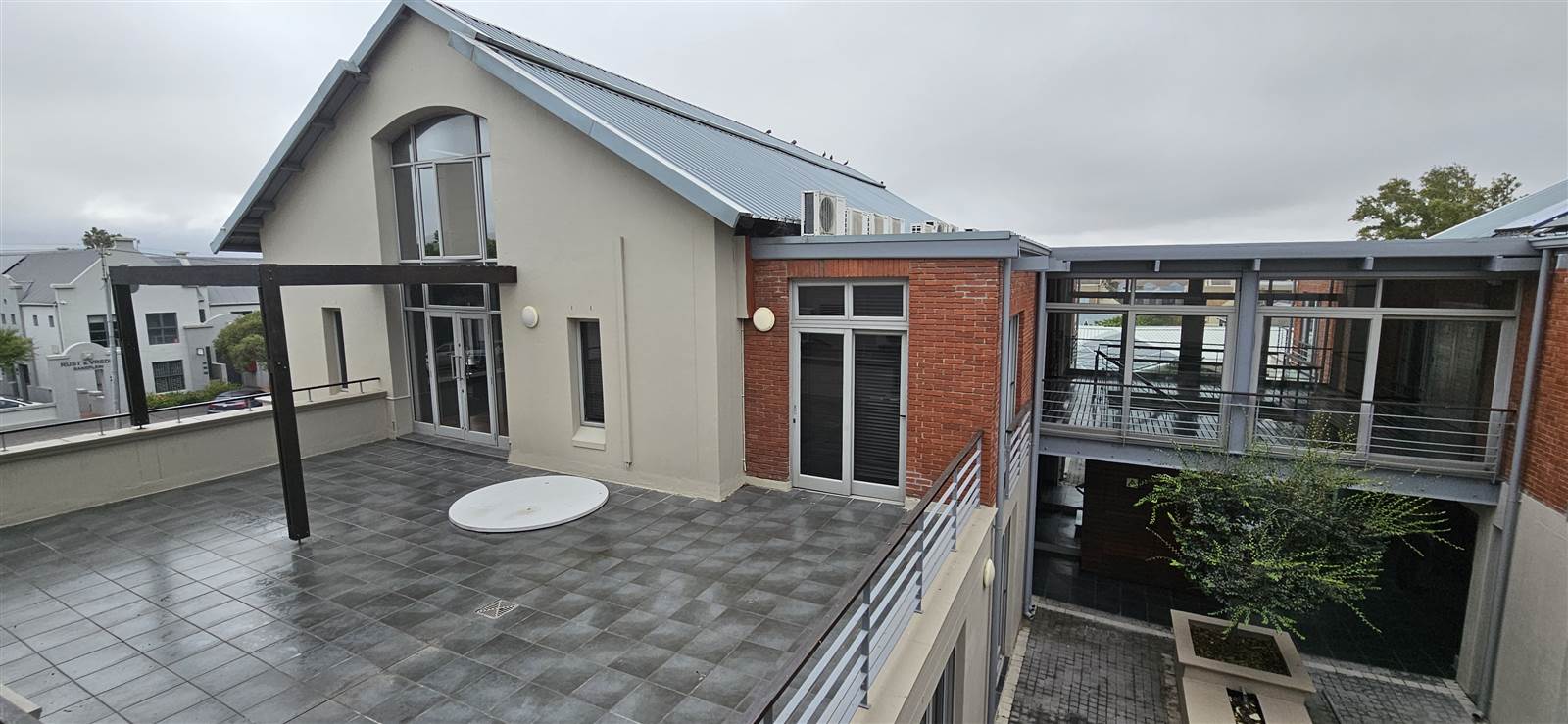 75  m² Commercial space in Durbanville Central photo number 2