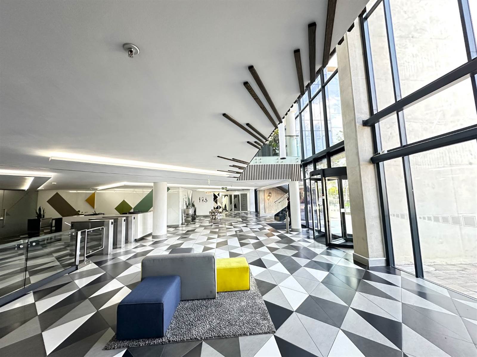 266  m² Office Space in Menlyn photo number 21