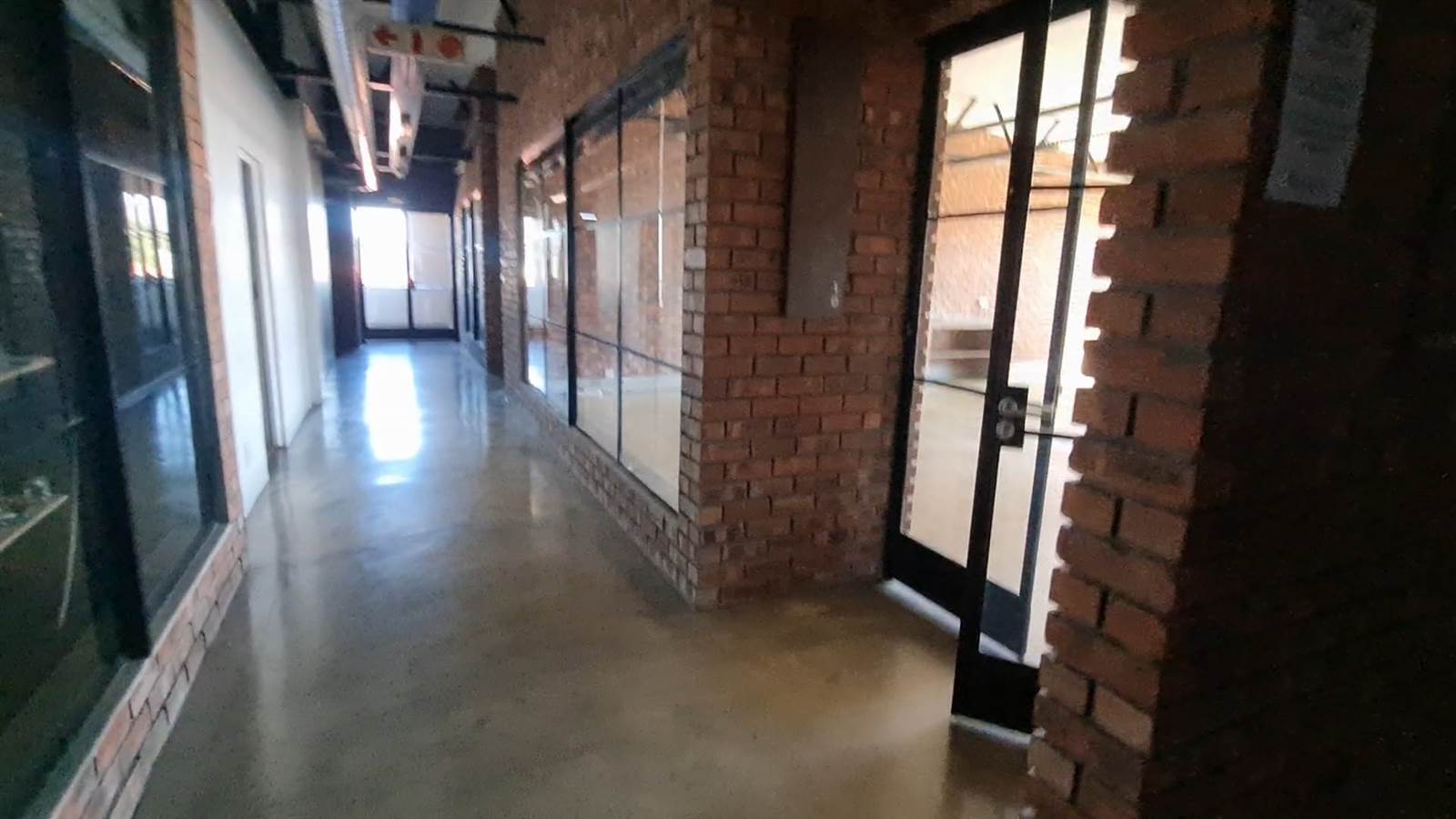 73  m² Commercial space in Salt River photo number 5