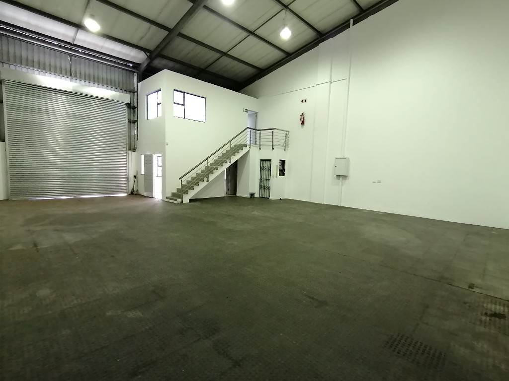 216  m² Commercial space in Briardene photo number 1