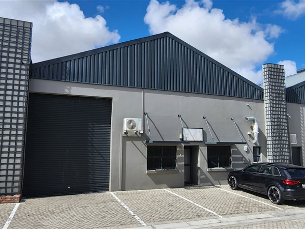 368  m² Industrial space in Milnerton