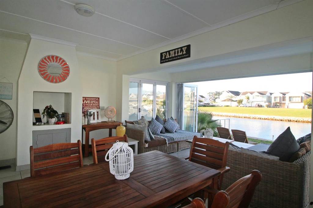 3 Bed House in Port Alfred photo number 8