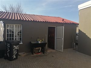 2 Bed House in Zola