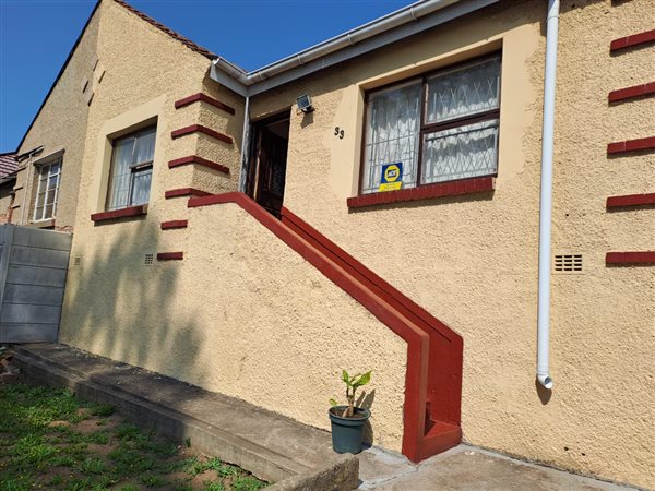 2 Bedroom House 2 Bedroom House
