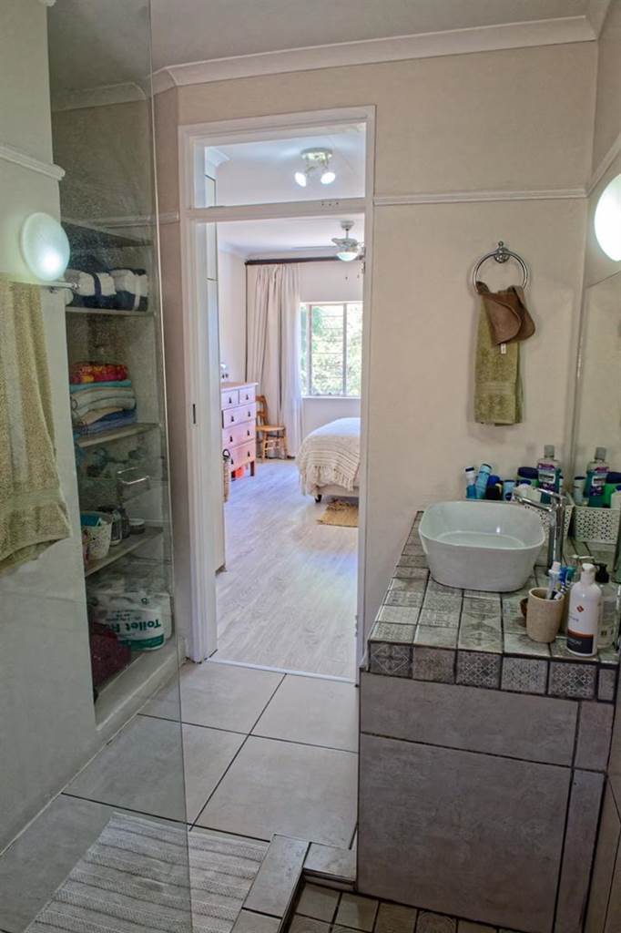 3 Bed Townhouse in Constantia Kloof photo number 13