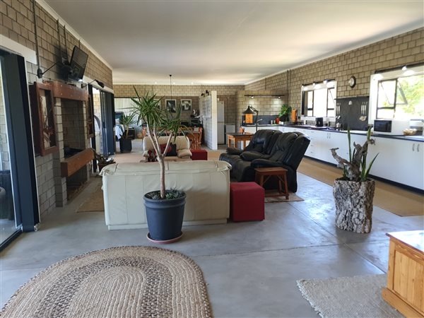 2 Bed House in Darling