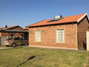 House in Waterval East