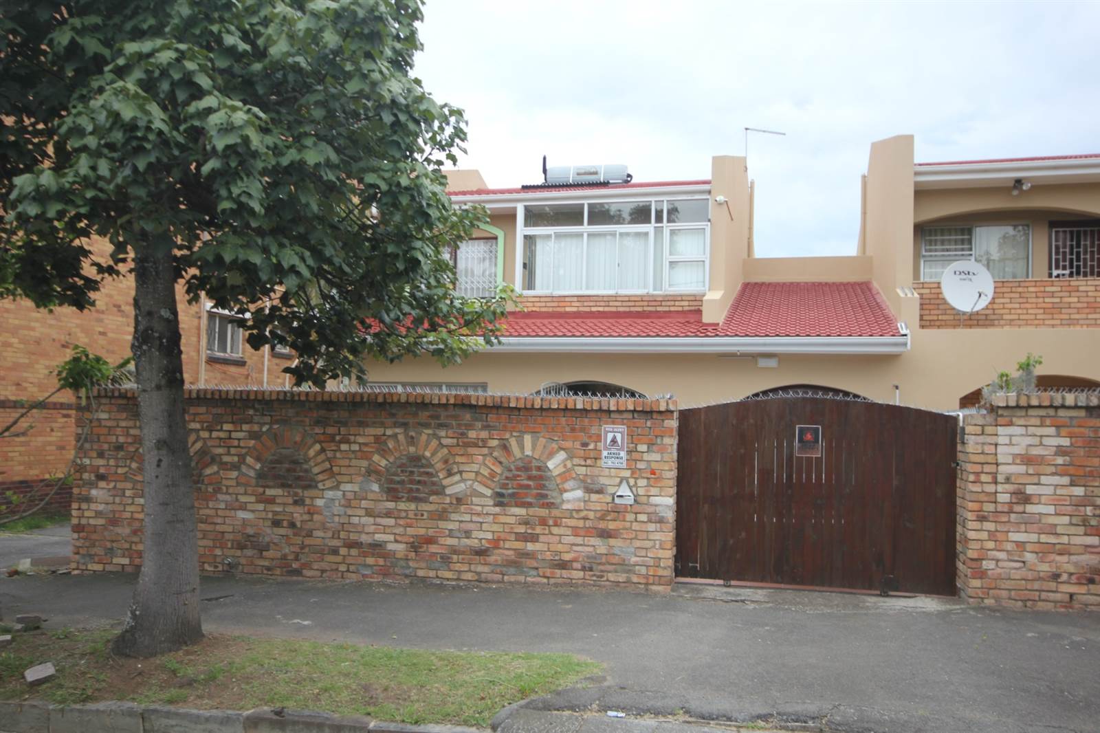 3 Bed Townhouse in Southernwood photo number 1