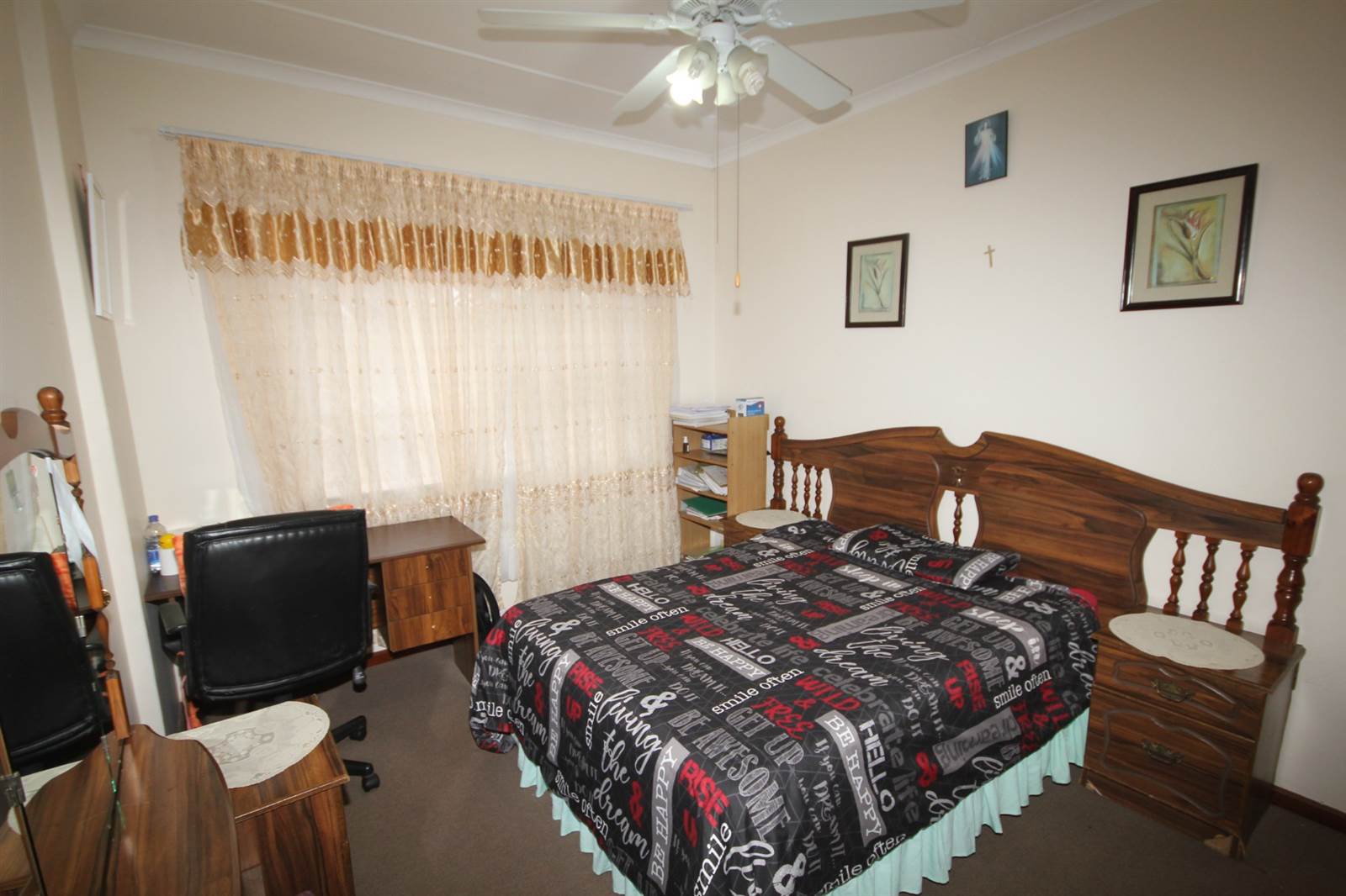 3 Bed Townhouse in Southernwood photo number 16