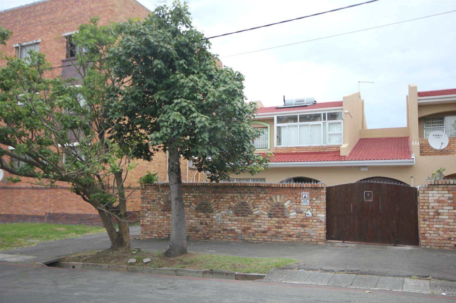 3 Bed Townhouse in Southernwood photo number 22