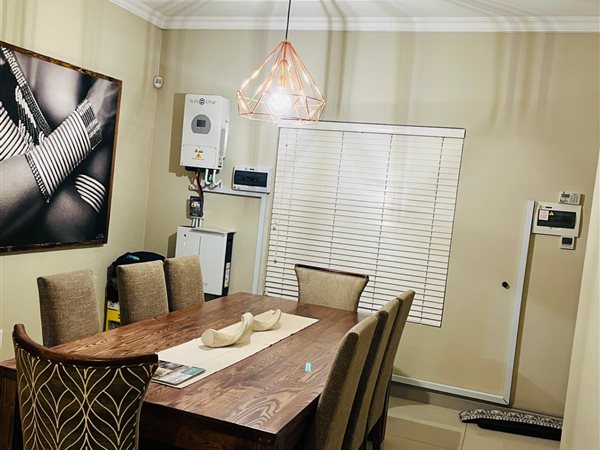 3 Bedroom Townhouse 3 Bedroom Townhouse