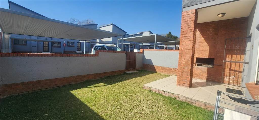 1 Bed Townhouse in Randburg Central photo number 12