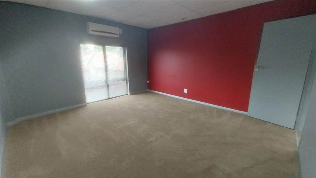 68  m² Commercial space in Bo Dorp photo number 11
