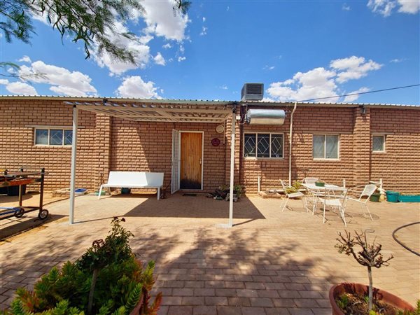 2 Bedroom House 2 Bedroom House