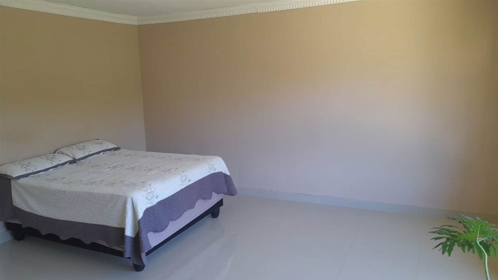 4 Bed House in Umtentweni photo number 20