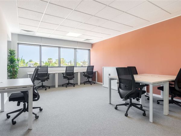 80  m² Office Space