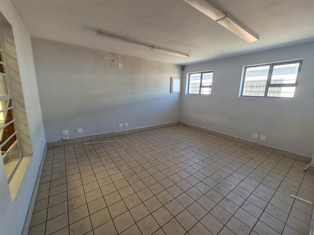 1851  m² Industrial space in Wadeville photo number 26