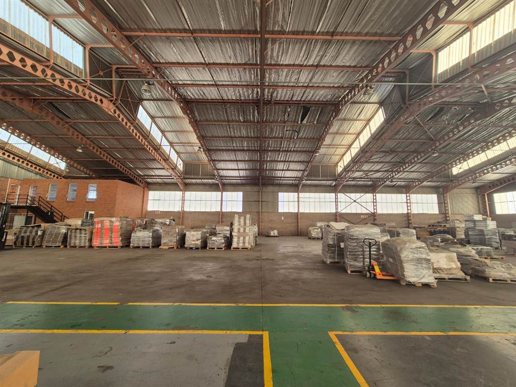 1851  m² Industrial space in Wadeville photo number 4