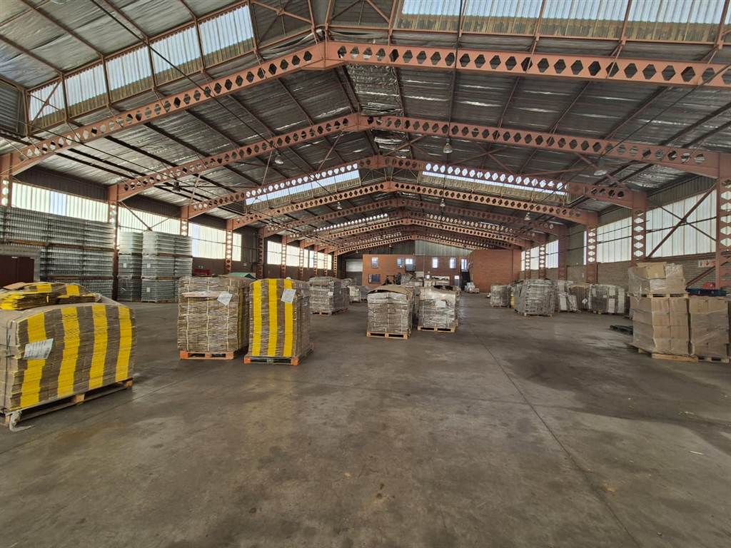 1851  m² Industrial space in Wadeville photo number 12
