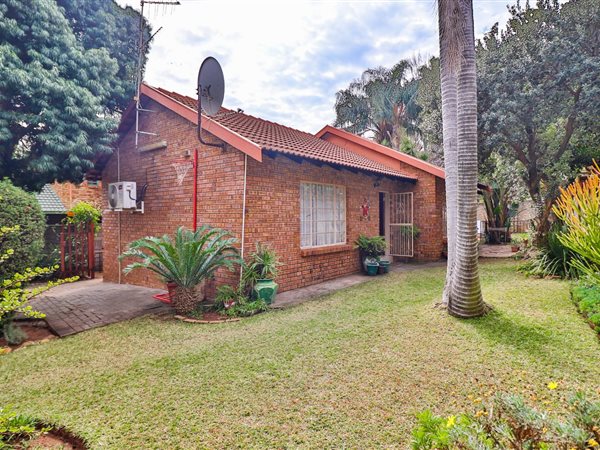 3 Bedroom House 3 Bedroom House