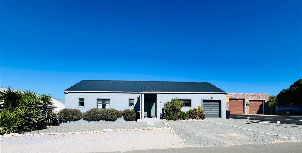 3 Bed House in Yzerfontein photo number 20