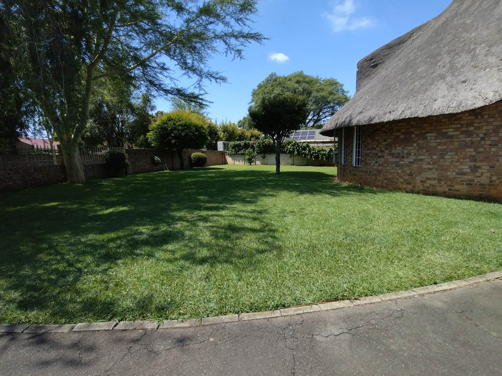 5 Bed House in Howick photo number 9