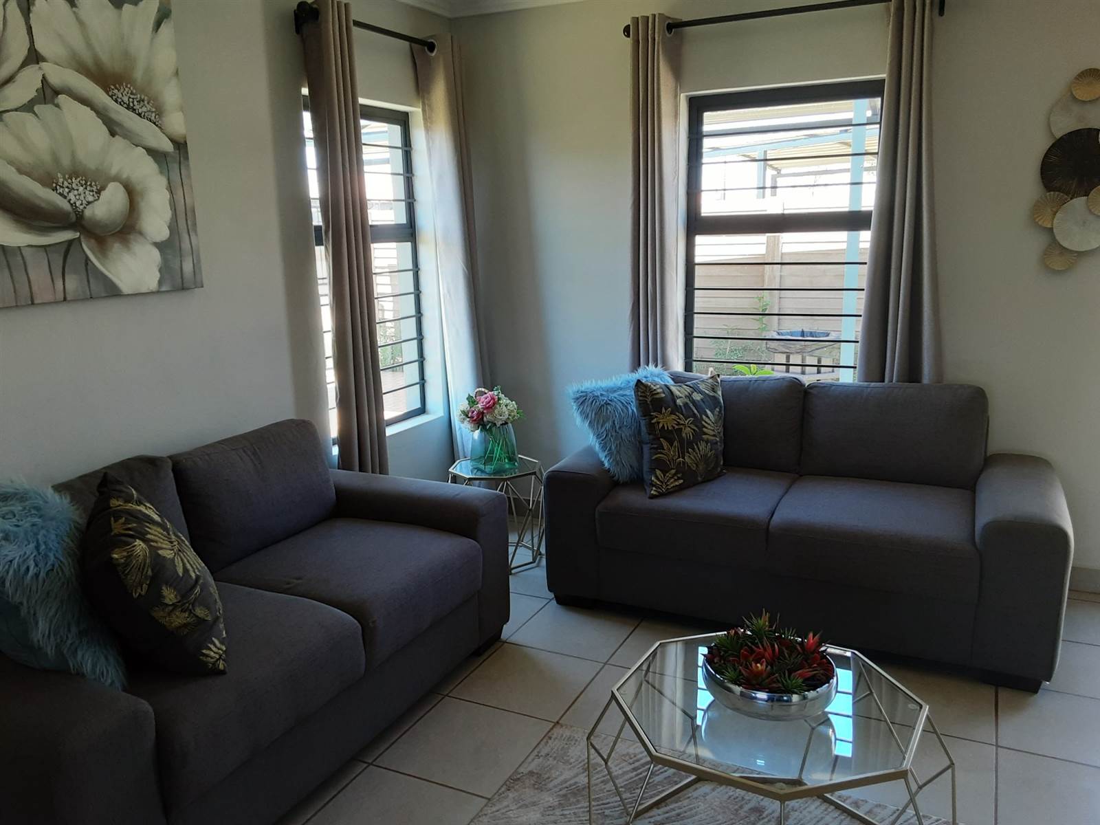 2 Bed House in Protea North photo number 1