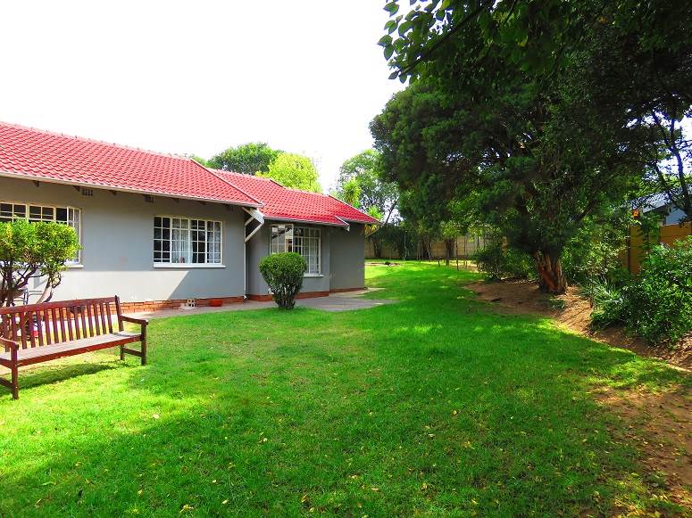 3 Bed House in Jukskei Park photo number 3