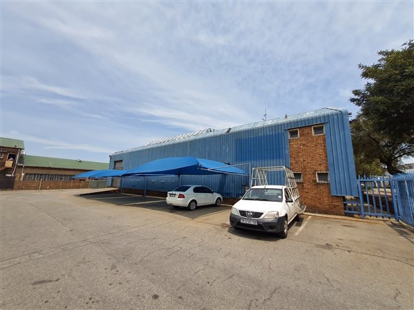 470  m² Industrial space