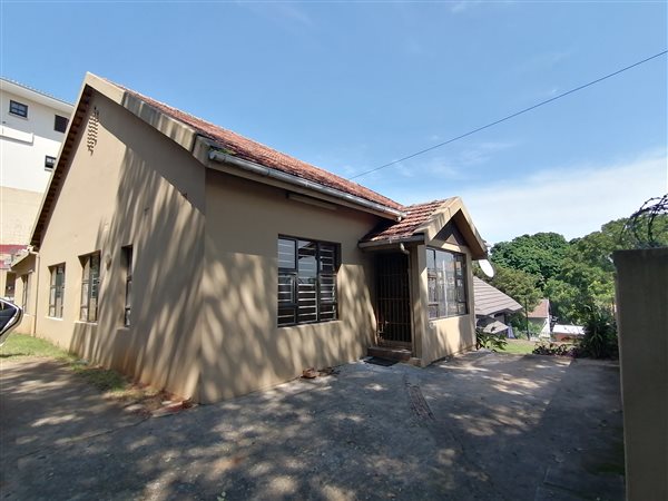 3 Bedroom House 3 Bedroom House