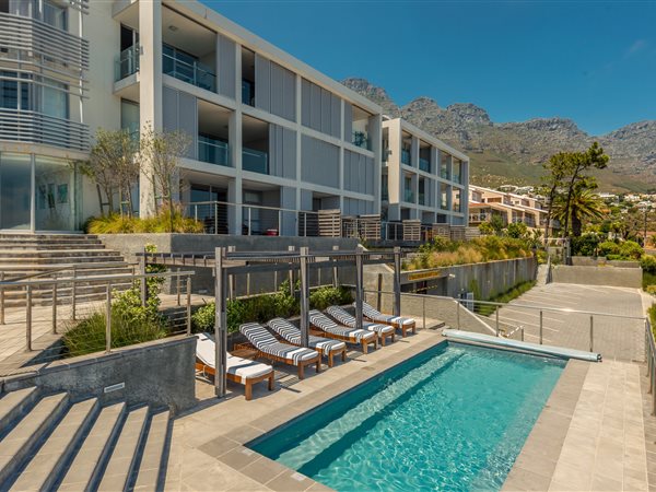 2 Bed Apartment in Camps Bay