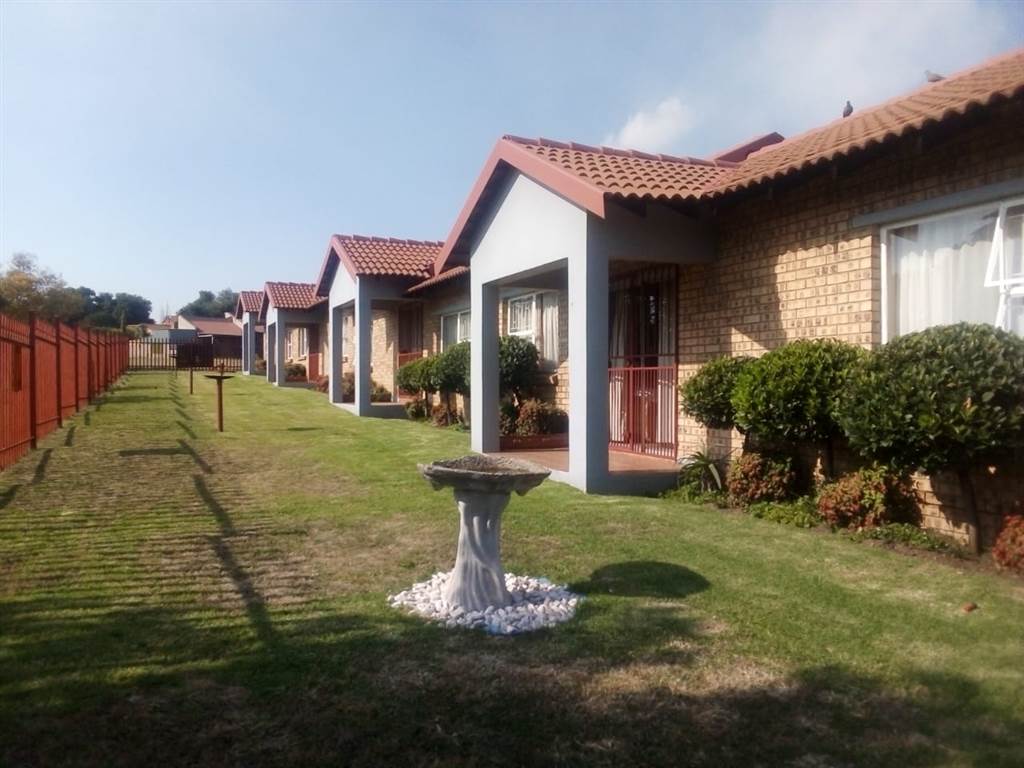 1 Bed Apartment in Secunda photo number 21