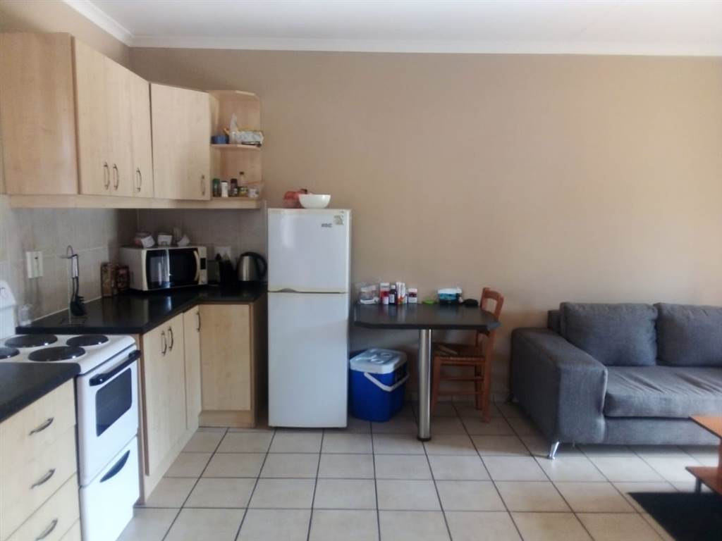 1 Bed Apartment in Secunda photo number 9