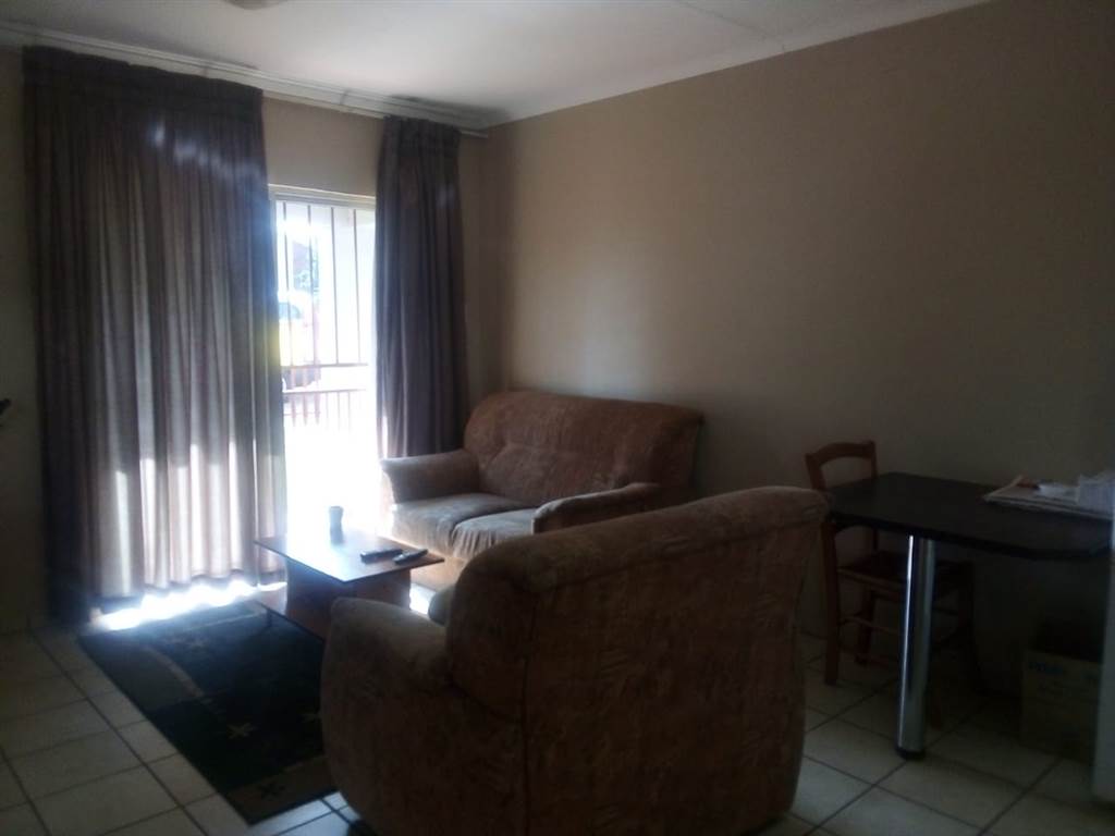 1 Bed Apartment in Secunda photo number 14