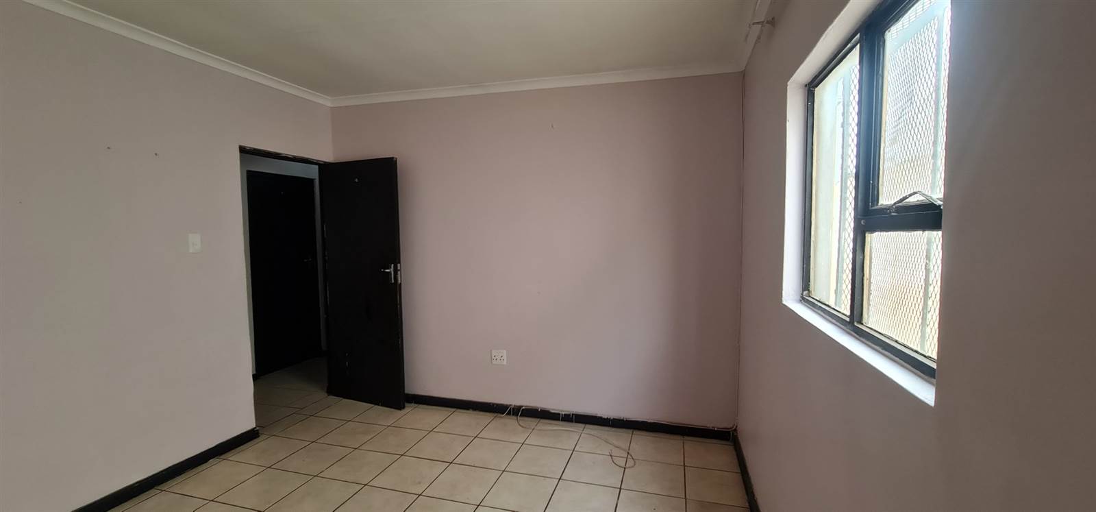 4 Bed Apartment in Zwide photo number 6