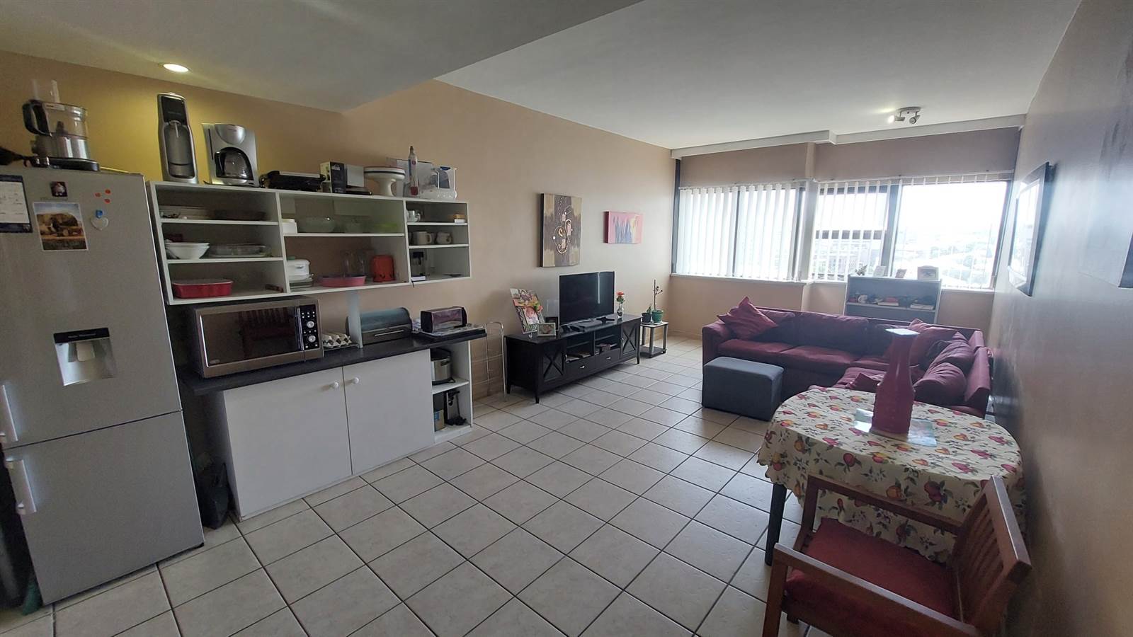 1 Bed Apartment in Bellville Central photo number 11