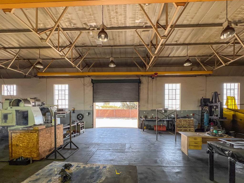 448 m² Commercial space for sale in Reyno Ridge T4794731 Private