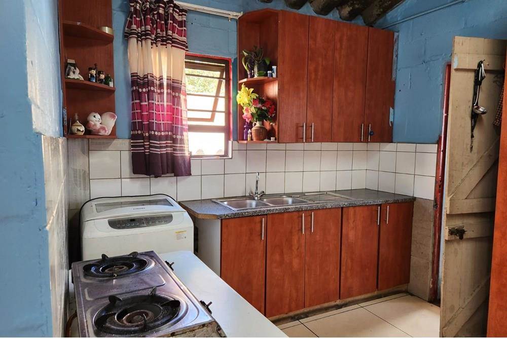 3 Bed House in Pacaltsdorp photo number 17