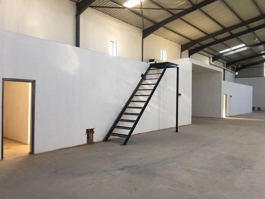 553  m² Industrial space in Mkondeni photo number 4
