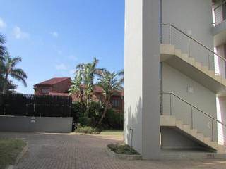 3 Bed Apartment in Shelly Beach photo number 2