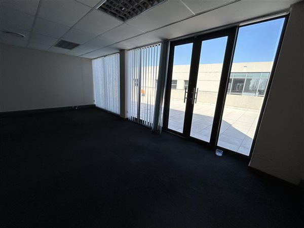 181  m² Office Space