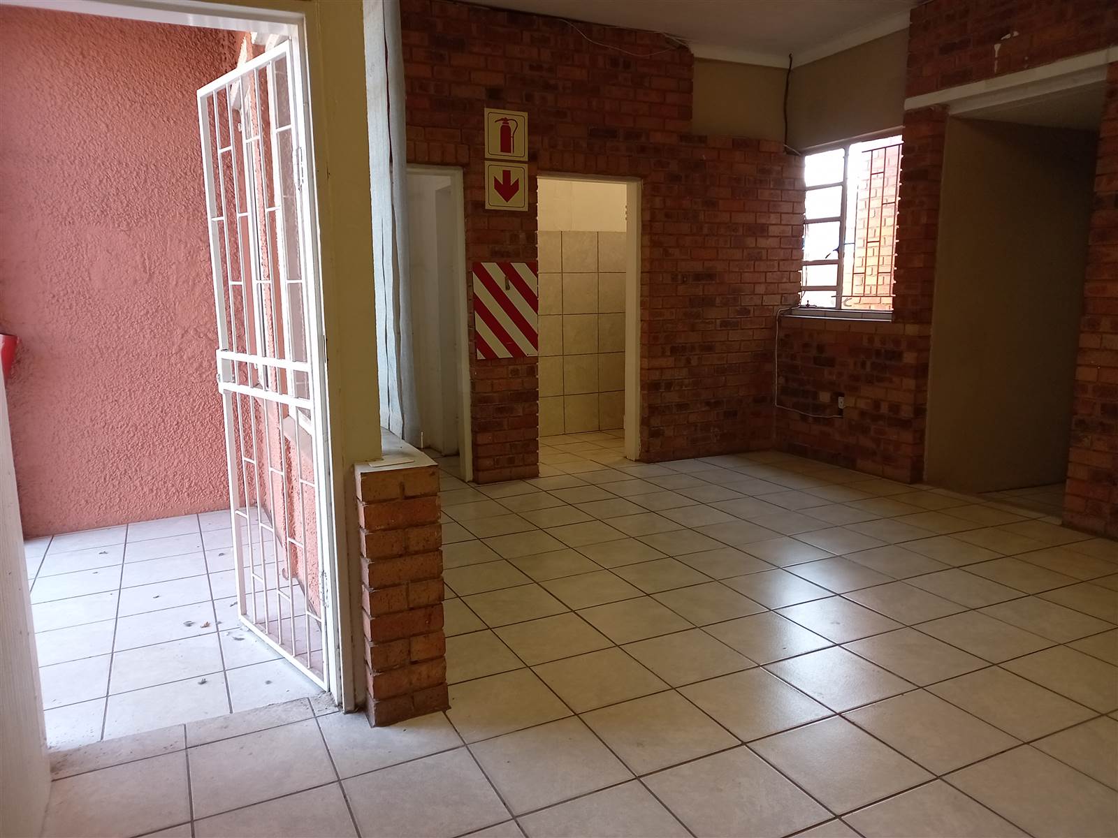 270  m² Industrial space in Rustenburg Central photo number 6