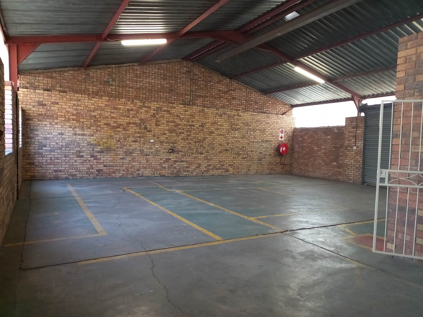 270  m² Industrial space in Rustenburg Central photo number 8