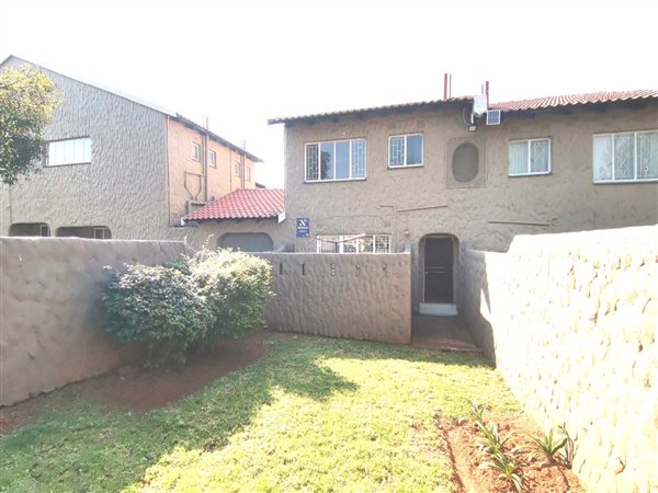 2 Bedroom Townhouse 2 Bedroom Townhouse