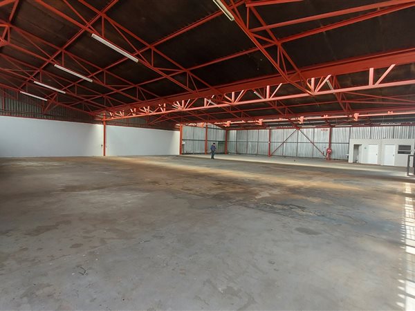 1 500  m² Industrial space