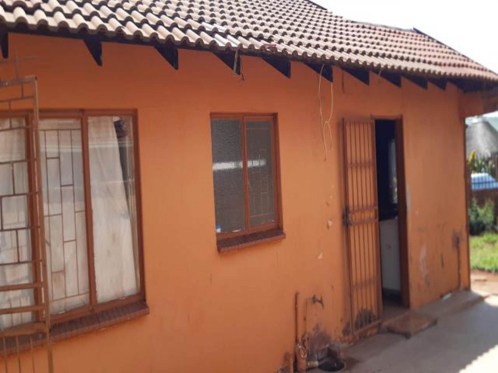 2 Bed House in Ga-rankuwa photo number 18