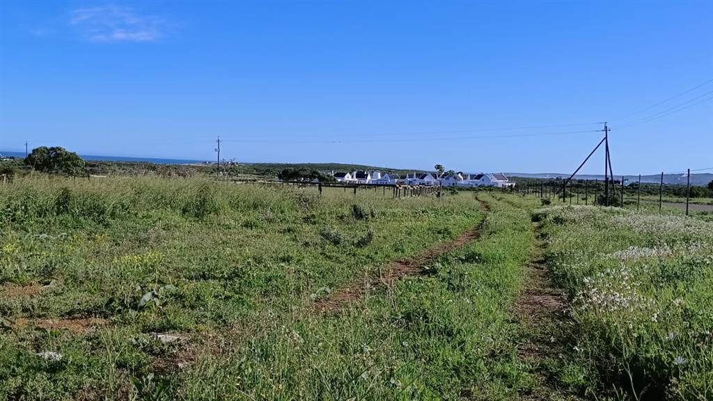 2.8 ha Land available in Jacobsbaai photo number 7