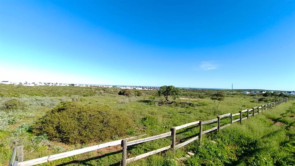 2.8 ha Land available in Jacobsbaai photo number 10