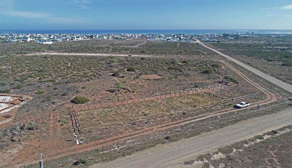 2.8 ha Land available in Jacobsbaai photo number 16